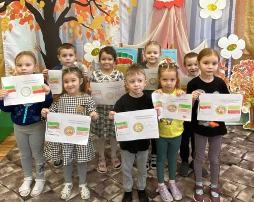 Республикада Татарстан флагы көне зурлап уздырыла
