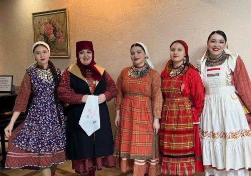 Карендәшләребез «Камские истоки» фестивалендә призлы урыннар алдылар