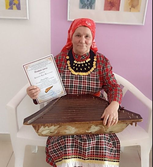«Гөслә-Fest» фестивалендә Сәрдәбаштан Вера Архиповага Рәхмәт хаты тапшырылды