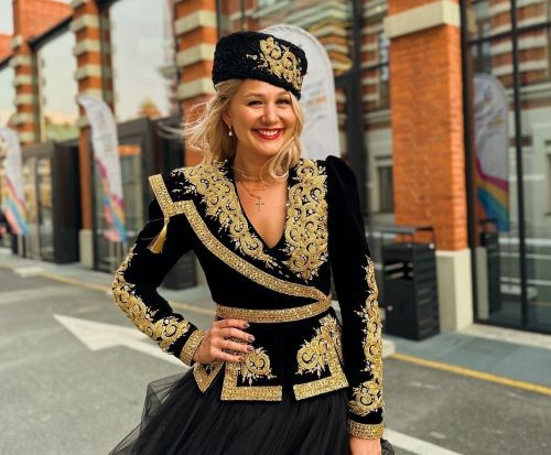 Марина КАРПОВА: «Ике ел элек җырларым белән озаткан егетләрне кабат махсус операция зонасында очраттым»