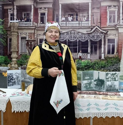 Зинаида Пестрова: әбиемнең киеме - милли каталогта