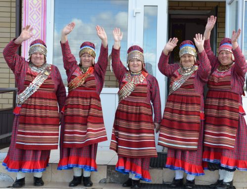 Алабуга керәшеннәре җыруы: «Ак балыклар уйныйдыр»