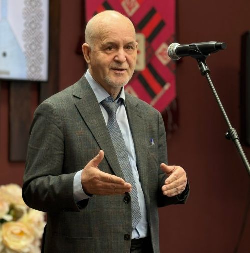 Галим Геннадий Макаровның китабы Дума Рәхмәтенә лаек булды