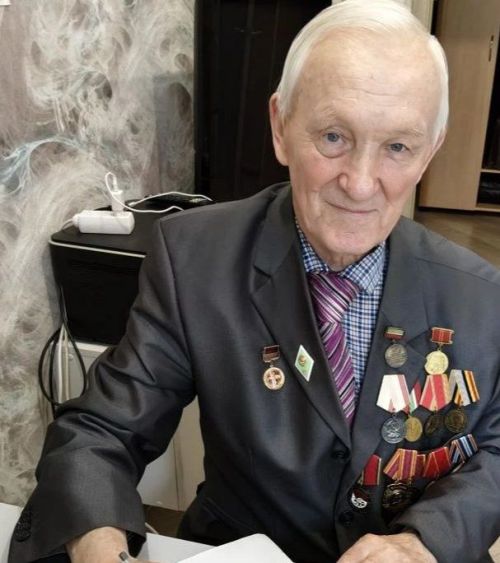 «Фән һәм сәнгать — аерылмас юлдашы»: Михаил Сергеев хезмәт эшчәнлеген фәнни эшкә багышлаган