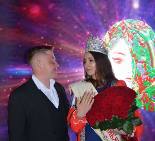 Дмитрий Баранов Питрауда сөйгәненә кияүгә чыгарга тәкъдим ясады