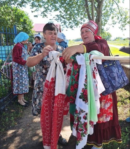 Бахта авылында «Сөлге җыю» йоласы узды