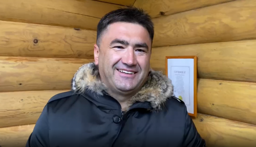 Кукмара районы башлыгы Сергей Димитриев: «Качмануда су коенып, ел буена җитәрлек энергия алам» (видео)
