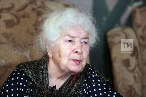 Клара Булатованың  «Син исәнме, Санук түти?» шигыре