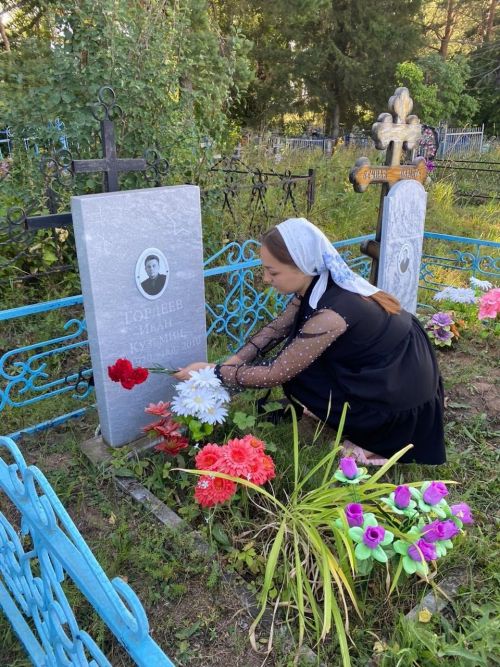 Исәннәрнең кадерен бел, үлгәннәрнең каберен бел