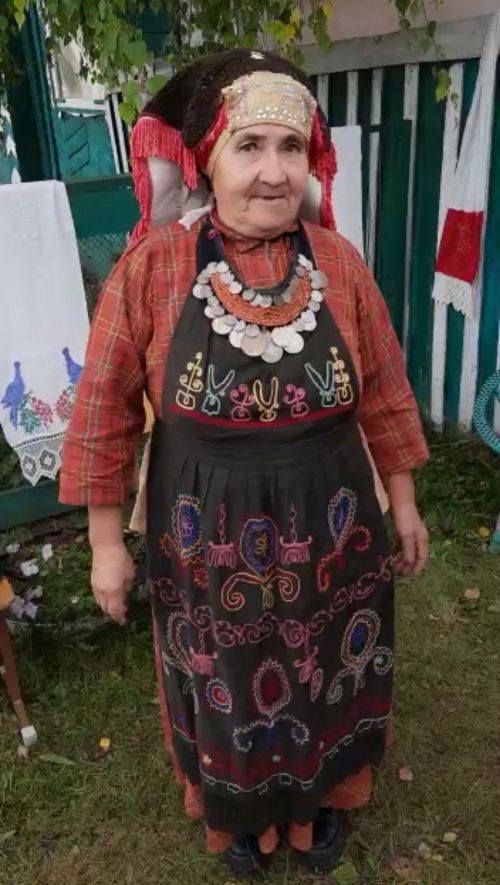 78 еллык тарихы булган күлмәк