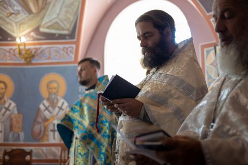 Тихвин чиркәвендә отец Павел истәлегенә литургия уздырылды
