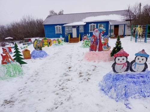 Үрәсбаш авылы балалар бакчасы Яңа ел конкурсына әзерләнә