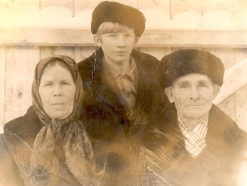 Әпчи Аннасының җырулы тормышы