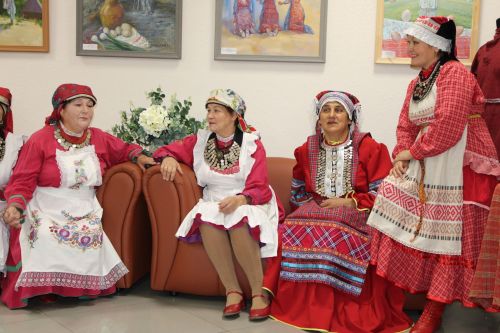 Этномәдәни күптөрлелекне саклау максатыннан, төбәк хөкүмәтенә тиешле чаралар оештыру кушылган