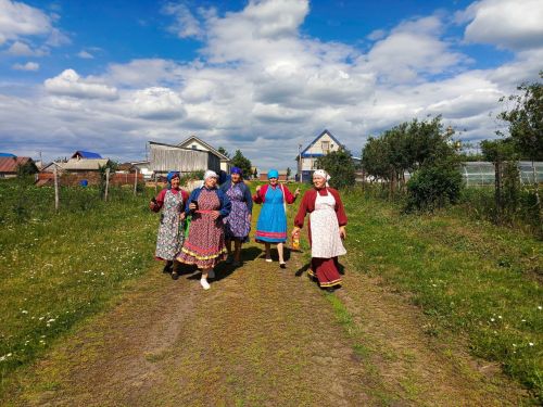 Бахтада Питрауда яулык җыю йоласы элгәредән килә