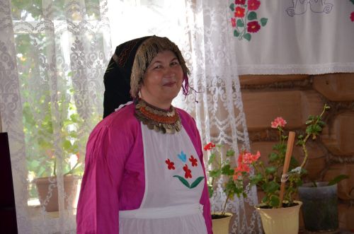 Керәшен Казысыннан Галина Тимофеева мактаулы укытучы да, оста куллы хуҗабикә дә
