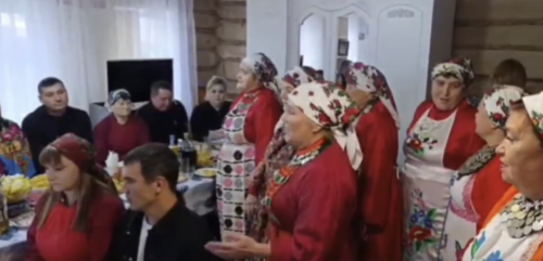 ВИДЕО: Колбагыш авылында, йоласына туры китереп, кыз озаталар