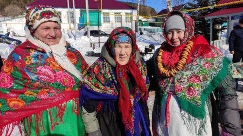 Элгәре Май чабу атнасы базарлы, туйлы, чуманлы булган