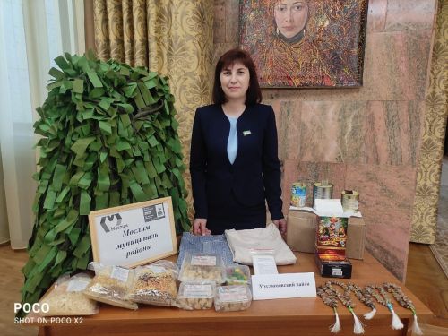 Мөслимнән Людмила Игошева СВОдагыларга гуманитар ярдәм оештыруда башлап йөри