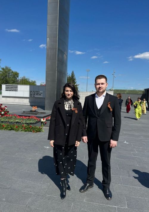 Активисты молодёжного отделения «Бәрәкәт» почтили память героев Великой Отечественной войны
