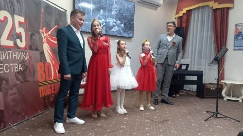 «Һәр яз өчен – рәхмәт!» концертында сугыш чорының патриотик җырлары яңгырады