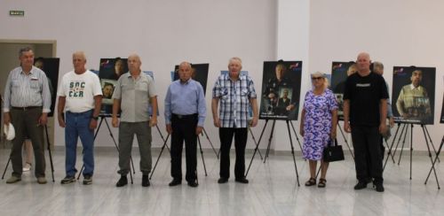 Зәйдәге «Герой әтисе» күргәзмәсендә карендәшләребез дә бар