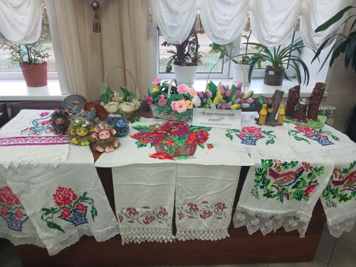 Керәшен Сәрдәсе клубында Евдокия Никитинаның чигү күргәзмәсе ачылган