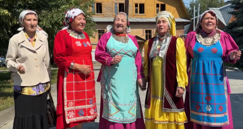 ВИДЕО: «Айбагыр» керәшен халык ансамбле түтиләре