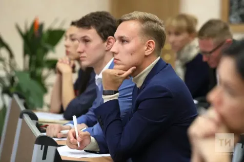 Татарстанда 2026-2028 елларга стипендияләр күләмен билгеләделәр