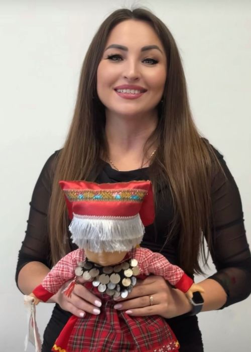 Римма Никитина мәхәббәт тарихын клибында күрсәтте