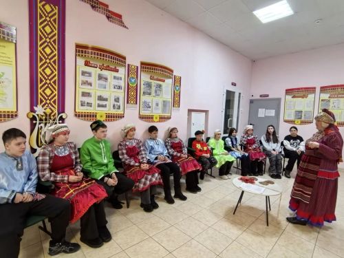 Олы Шүрнәк мәдәният йортында халыклар  дуслыгы һәм бердәмлеге турында чара узды