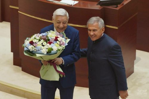 Фәрит Мөхәммәтшин Татарстан Дәүләт Советы Рәисе вазифасыннан китте