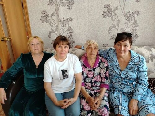 Ялтаннан  Елизавета Колесникованың сабырлыгы һәм башкаларга игътибары һәркемгә үрнәк булырлык