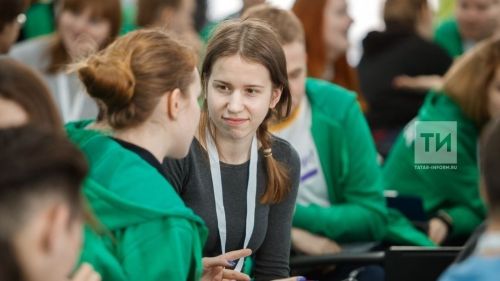 Яшүсмерләрнең 76 проценты тормышта иң мөһиме гаилә, гаделлек һәм игелек дип саный