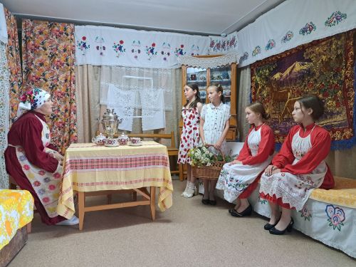 Иванай авылында фольклор бәйрәме үтте