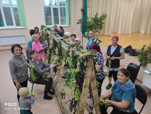 Волонтёрларның ялы юк: Мөслим районы гуманитар ярдәм әзерләүдә активлык күрсәтә