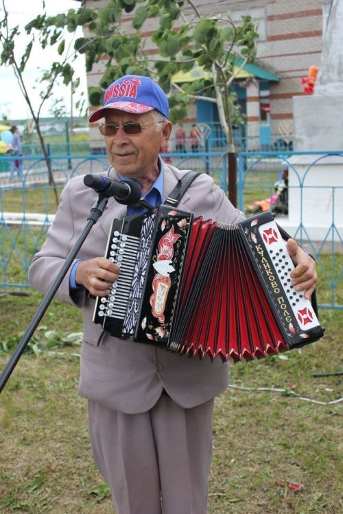 Никифор Тукмачев Зәйгә багышланган шигыре