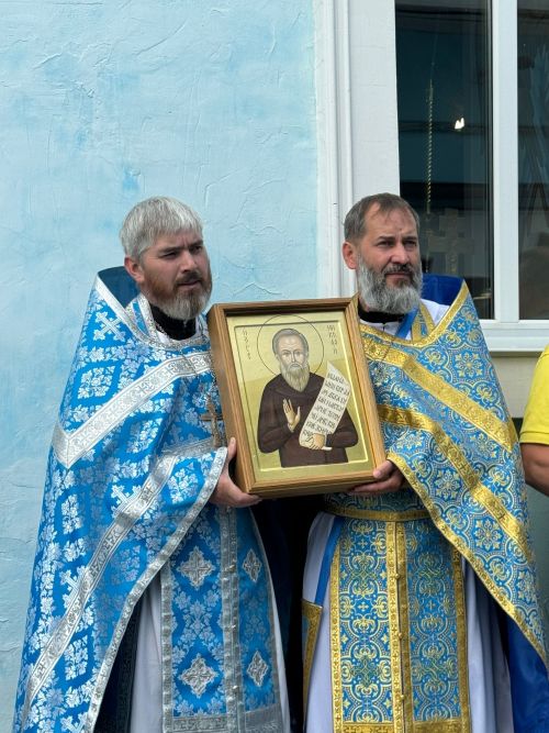 Тихвин чиркәвендә бәйрәм Литургиясе узды