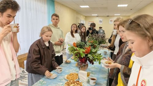 Мәләкәс мәдәният йортына халык “Баллы Спас”ка җыелды