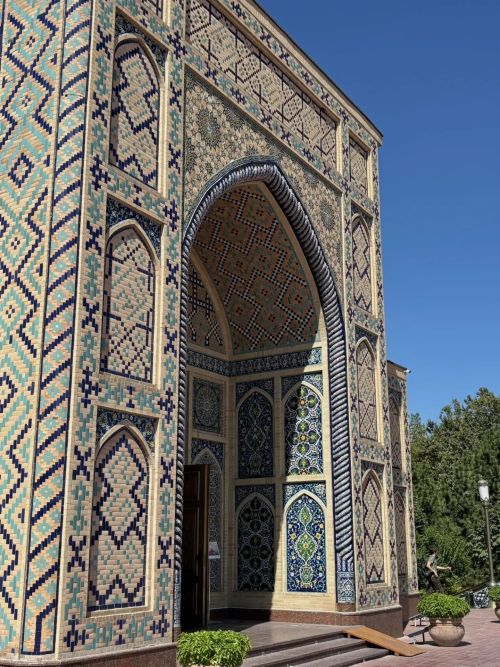 Кояшлы Үзбәкстанда: кодалар иленә сәяхәт