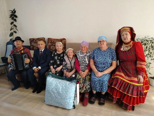 Зәйдән Анастасия Иванова район җитәкчелегеннән ихлас теләкләр кабул итте