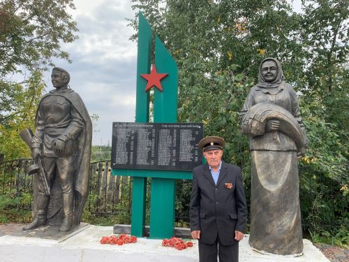 99 яшьлек Михаил Тихонов Түбән Юшадыда якыннары белән очрашты