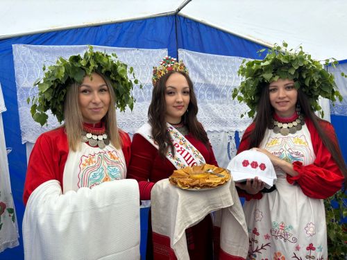 Субашта Тройсын бәйрәме
