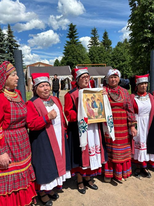 Югары Багражда уникаль реставрациядән соң храм аруландырдылар