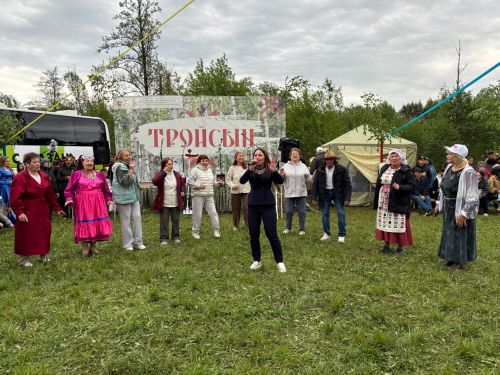 Субашта Тройсын бәйрәме