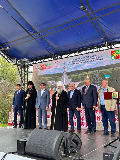 Югары Багражда уникаль реставрациядән соң храм аруландырдылар