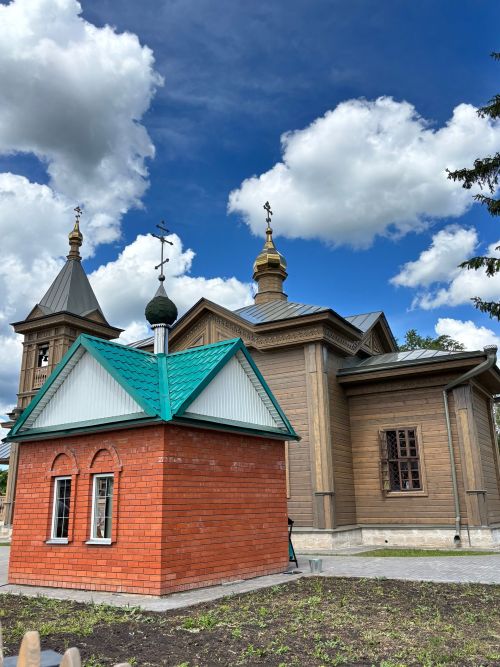 Югары Багражда уникаль реставрациядән соң храм аруландырдылар