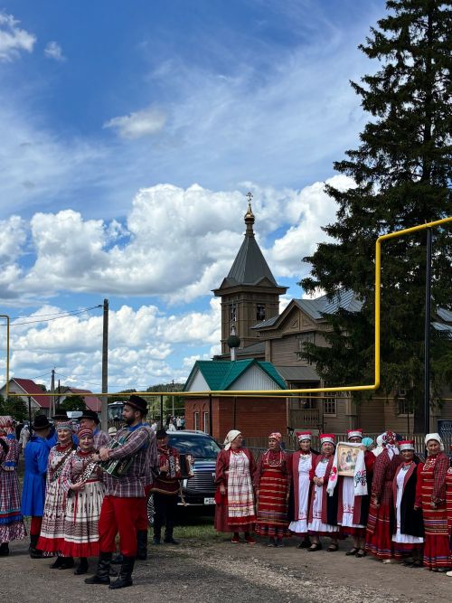 Югары Багражда уникаль реставрациядән соң храм аруландырдылар