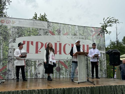 Субашта Тройсын бәйрәме