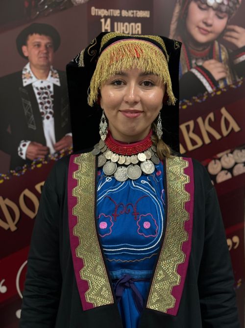Җәкәү йортында төрле як керәшен костюмнары фотокүргәзмәсе